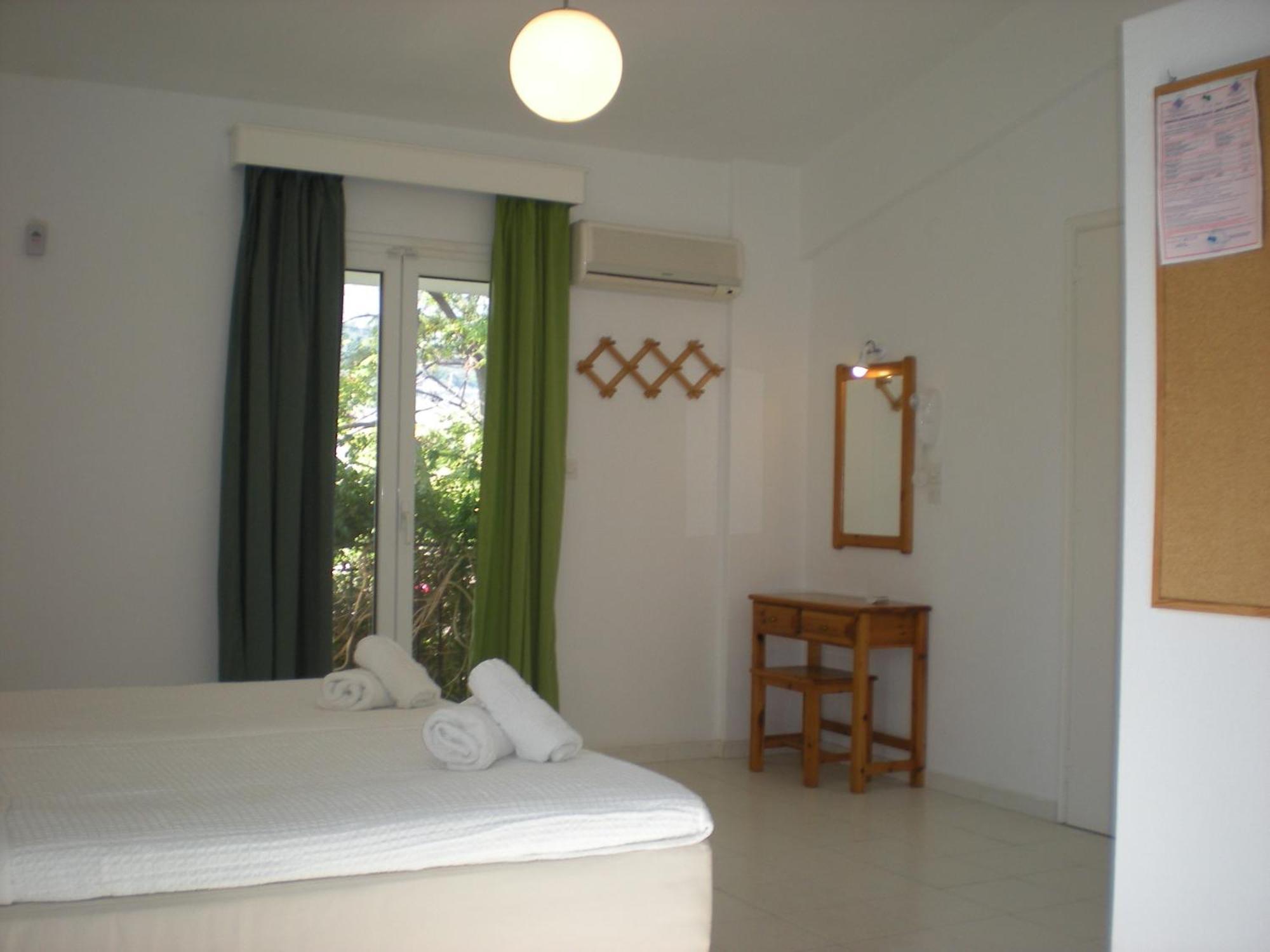 Manolis' House Aparthotel Skiathos-stad Kamer foto